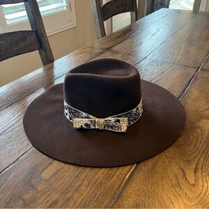 Disney Parks Animal Kingdom Wide Brim Safari Hat Brown Felted Wool Resort Hat.